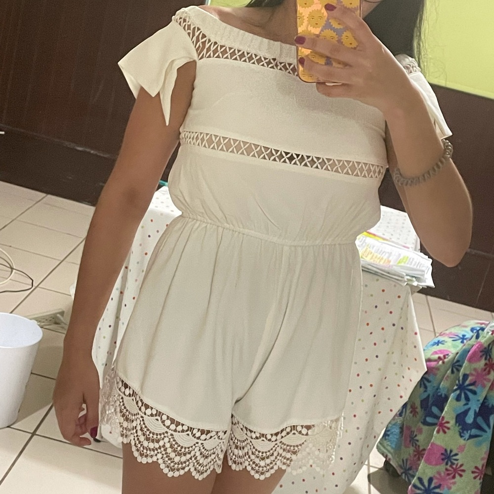 MISSGUIDED WHITE ROMPER